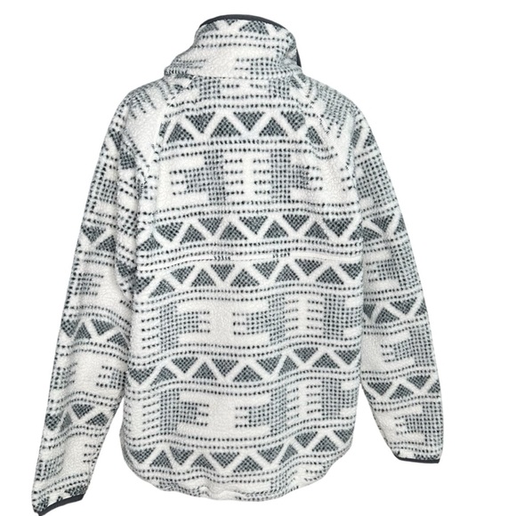 Carhartt Women’s Relaxed Fit Fleece Pullover. Size XL (16-18) - Picture 3 of 11